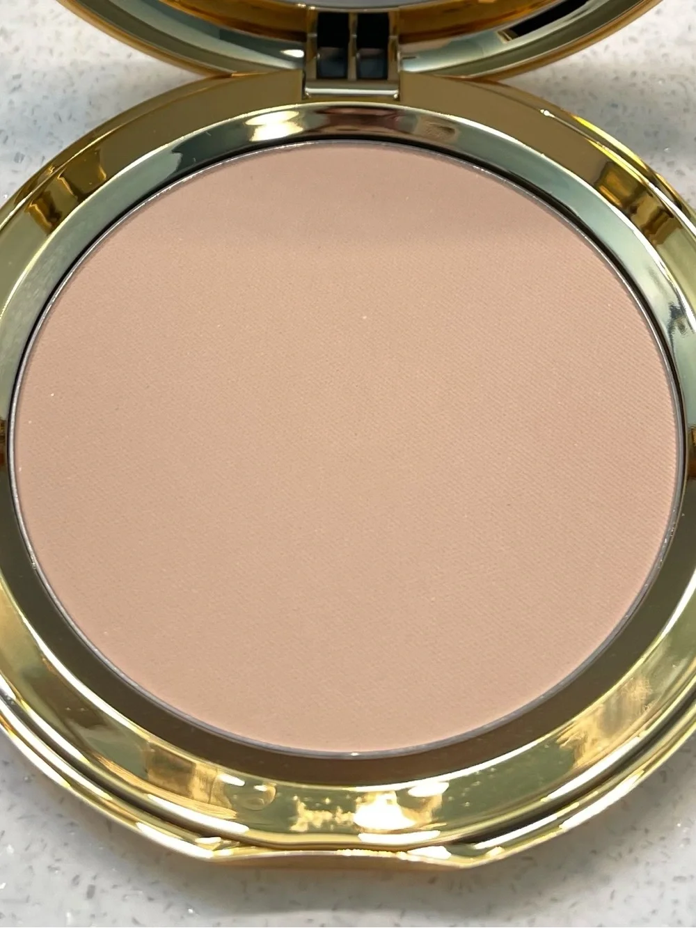 Beauty Bakerie ~ ‘TAPIOCA’ (Neutral Pink) Pressed Setting Powder ~ Full Size 10g